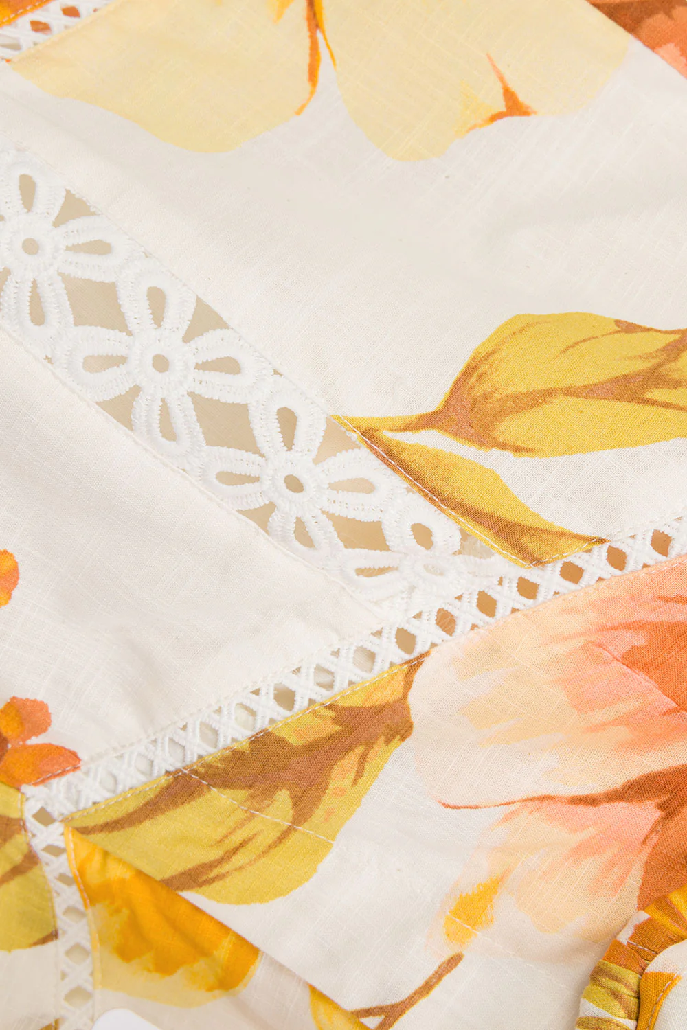 Jara Shorts - Agalia - Image 10