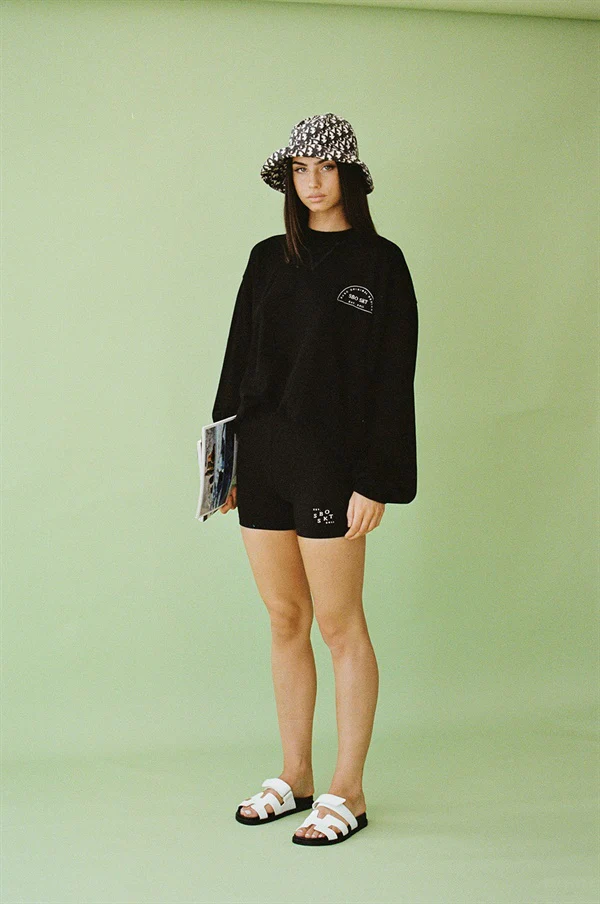 Luxor Sweater - Black - Image 3