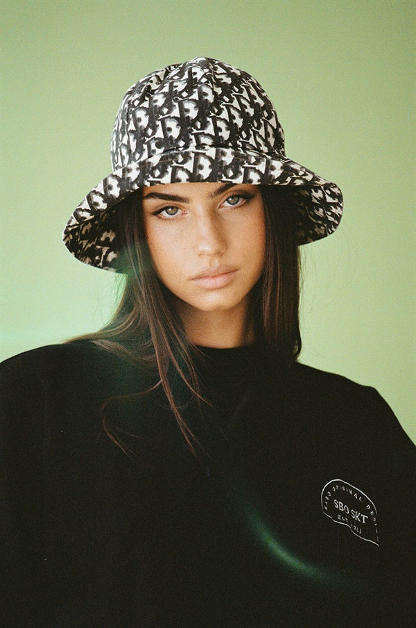 Luxor Sweater - Black - Image 4